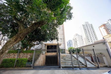 Apartamento para alugar com 117m², 3 quartos e 1 vaga Apartamento para alugar com 117m², 3 quartos e 1 vagaFachada