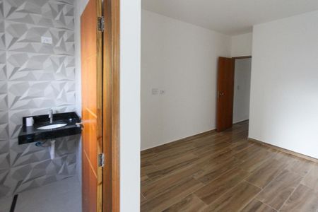 Casa à venda com 92m², 3 quartos e 2 vagasSuíte