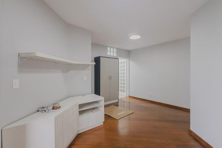 Apartamento à venda com 45m², 1 quarto e 1 vagaSala