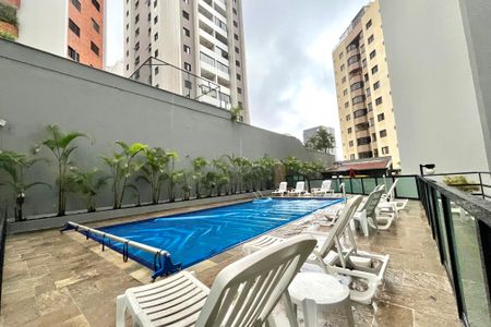 Apartamento para alugar com 65m², 2 quartos e 1 vagaÁrea comum - Piscina