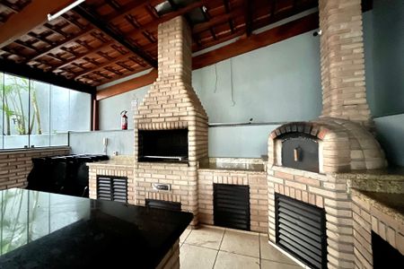 Apartamento para alugar com 65m², 2 quartos e 1 vagaÁrea comum - Churrasqueira