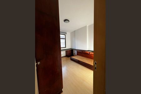 Apartamento à venda com 150m², 3 quartos e 2 vagasQuarto