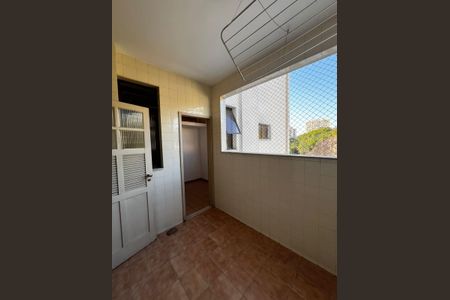 Apartamento à venda com 150m², 3 quartos e 2 vagasLavanderia