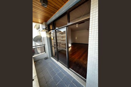 Apartamento à venda com 150m², 3 quartos e 2 vagasVaranda