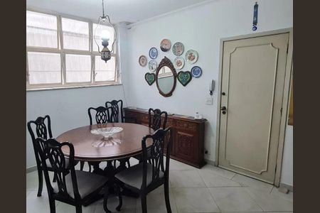 Casa para alugar com 4 quartos, 420m² em Indianópolis, São Paulo