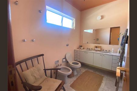 Casa à venda com 183m², 3 quartos e 2 vagas