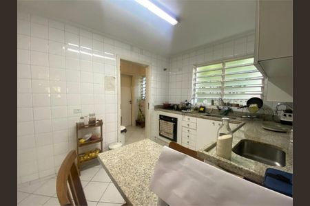 Casa à venda com 183m², 3 quartos e 2 vagas