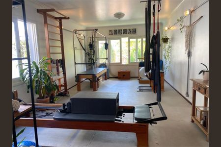 Casa à venda com 183m², 3 quartos e 2 vagas