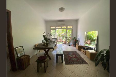 Casa à venda com 183m², 3 quartos e 2 vagas