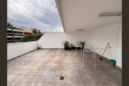 Apartamento à venda com 65m², 2 quartos e 1 vaga