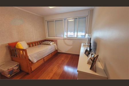 Apartamento à venda com 117m², 3 quartos e 1 vaga