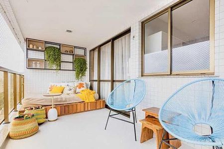 Apartamento à venda com 129m², 4 quartos e 2 vagas