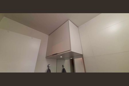 Apartamento à venda com 48m², 2 quartos e 1 vaga Apartamento à venda com 48m², 2 quartos e 1 vagaBanheiro Social