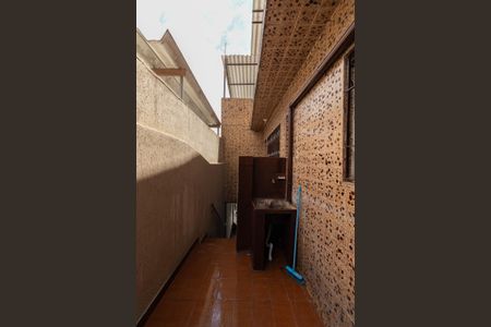 Casa à venda com 80m², 3 quartos e 1 vagaÁrea de Serviço