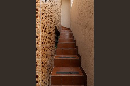 Casa à venda com 80m², 3 quartos e 1 vagaEscada