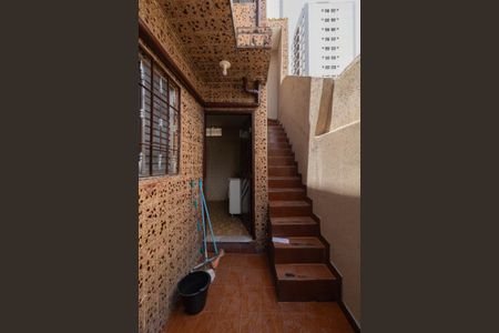 Casa à venda com 80m², 3 quartos e 1 vagaEscada