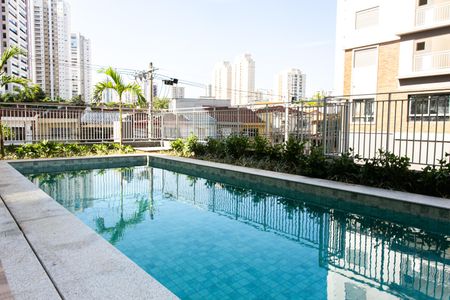 Apartamento para alugar com 100m², 3 quartos e 2 vagasÁrea comum - Piscina