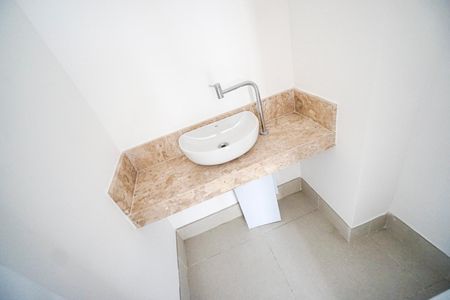 Apartamento para alugar com 100m², 2 quartos e 2 vagasBanheiro da suíte