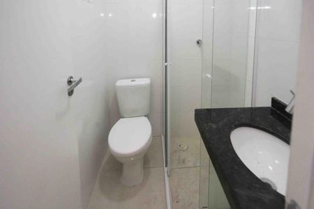 Apartamento para alugar com 39m², 2 quartos e sem vaga Apartamento para alugar com 39m², 2 quartos e sem vagaBanheiro Social
