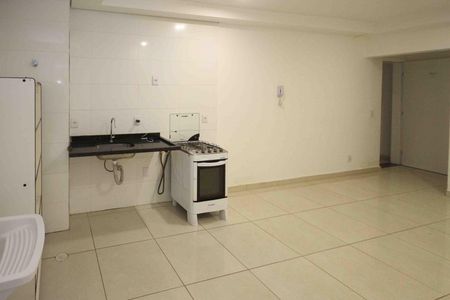 Apartamento para alugar com 38m², 2 quartos e sem vaga Apartamento para alugar com 38m², 2 quartos e sem vagaCozinha e Área de Serviço