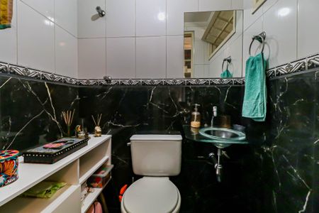 Apartamento à venda com 80m², 3 quartos e 1 vaga Apartamento à venda com 80m², 3 quartos e 1 vagaQuarto 02 - Banheiro