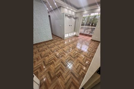 Sala de apartamento para alugar com 2 quartos, 55m² em Caiapia, Cotia
