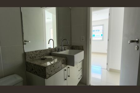 Apartamento à venda com 74m², 2 quartos e 1 vagaBanheiro Social 1