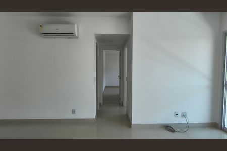 Sala de apartamento à venda com 2 quartos, 74m² em Barra da Tijuca, Rio de Janeiro