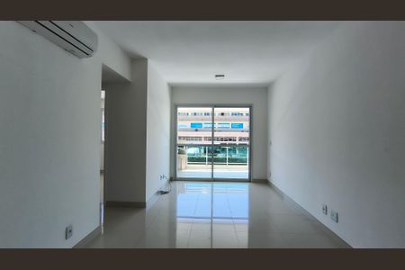 Sala de apartamento à venda com 2 quartos, 74m² em Barra da Tijuca, Rio de Janeiro