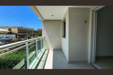 Apartamento à venda com 74m², 2 quartos e 1 vagaVaranda