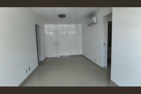 Apartamento à venda com 74m², 2 quartos e 1 vagaSala
