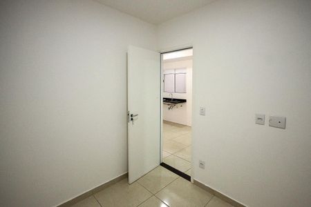 Apartamento para alugar com 35m², 2 quartos e 1 vaga Apartamento para alugar com 35m², 2 quartos e 1 vagaQuarto 1