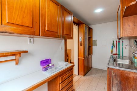Apartamento para alugar com 65m², 2 quartos e sem vagaCozinha e Área de Serviço