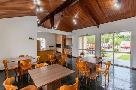 Apartamento para alugar com 65m², 2 quartos e sem vagaÁrea comum - Salão de festas