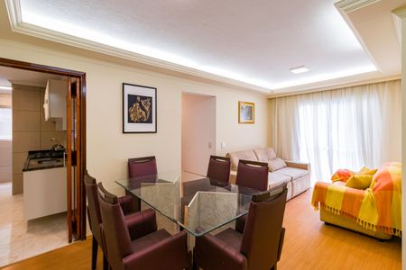 Apartamento para alugar com 98m², 3 quartos e 1 vaga Apartamento para alugar com 98m², 3 quartos e 1 vagaSala