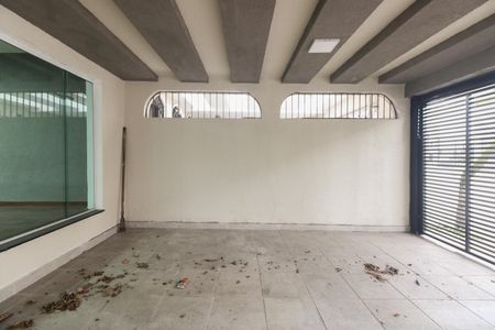 Casa para alugar com 350m², 3 quartos e 4 vagas Casa para alugar com 350m², 3 quartos e 4 vagasGaragem