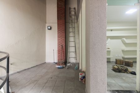 Casa para alugar com 350m², 3 quartos e 4 vagas Casa para alugar com 350m², 3 quartos e 4 vagasQuarto 2 - Varanda