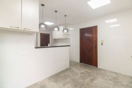 Casa para alugar com 350m², 3 quartos e 4 vagas Casa para alugar com 350m², 3 quartos e 4 vagasCozinha