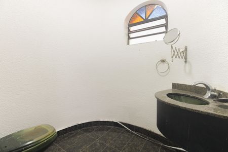 Casa para alugar com 350m², 3 quartos e 4 vagas Casa para alugar com 350m², 3 quartos e 4 vagasLavabo