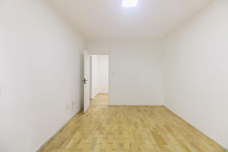 Casa para alugar com 350m², 3 quartos e 4 vagas Casa para alugar com 350m², 3 quartos e 4 vagasQuarto 1