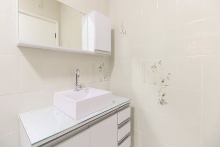 Casa para alugar com 350m², 3 quartos e 4 vagas Casa para alugar com 350m², 3 quartos e 4 vagasBanheiro Social