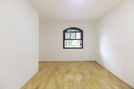 Casa para alugar com 350m², 3 quartos e 4 vagas Casa para alugar com 350m², 3 quartos e 4 vagasQuarto 1