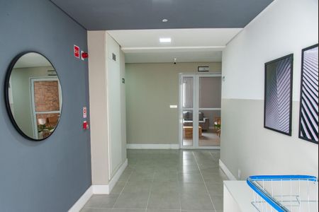 Apartamento à venda com 36m², 1 quarto e sem vaga Apartamento à venda com 36m², 1 quarto e sem vagaHall social