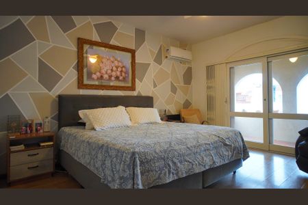 Casa à venda com 546m², 4 quartos e 9 vagas Casa à venda com 546m², 4 quartos e 9 vagasSuite 1