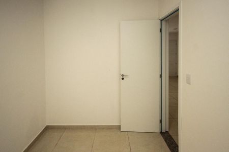 Apartamento à venda com 42m², 2 quartos e 1 vagaQuarto 02