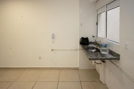 Apartamento à venda com 42m², 2 quartos e 1 vagaSala e Cozinha