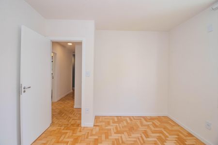 Quarto 2 de apartamento à venda com 2 quartos, 73m² em Independência, Porto Alegre