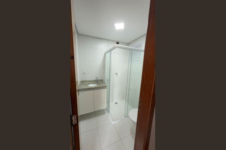 Banheiro de apartamento para alugar com 2 quartos, 75m² em Jardim Marilu, Cotia