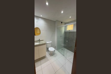 Banheiro de apartamento para alugar com 2 quartos, 75m² em Jardim Marilu, Cotia