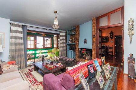 Casa à venda com 400m², 4 quartos e 4 vagasSala